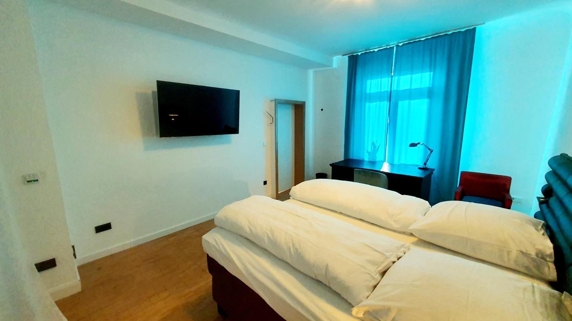 Helles Zimmer Mit Kingsize-Bett Mannheim Exterior photo